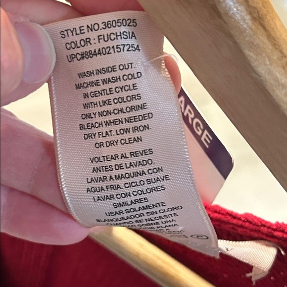 Philosophy Women’s V-Neck Pullover Sweater Size: XX-Large Fuchsia - Picture 6 of 6